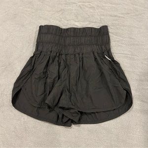 Free People Movement The Way Home Shorts in black size XS